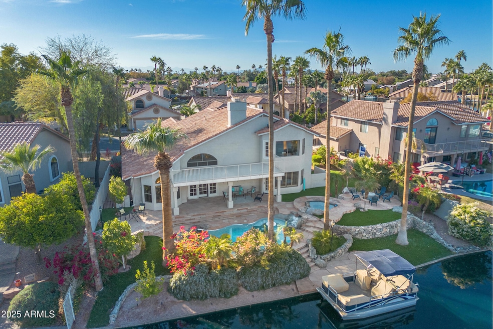 1011 S Coral Key Ct, Gilbert, AZ 85233 - photo 1