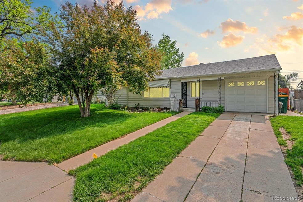 1010 Hanover St, Aurora, CO 80010 - photo 1