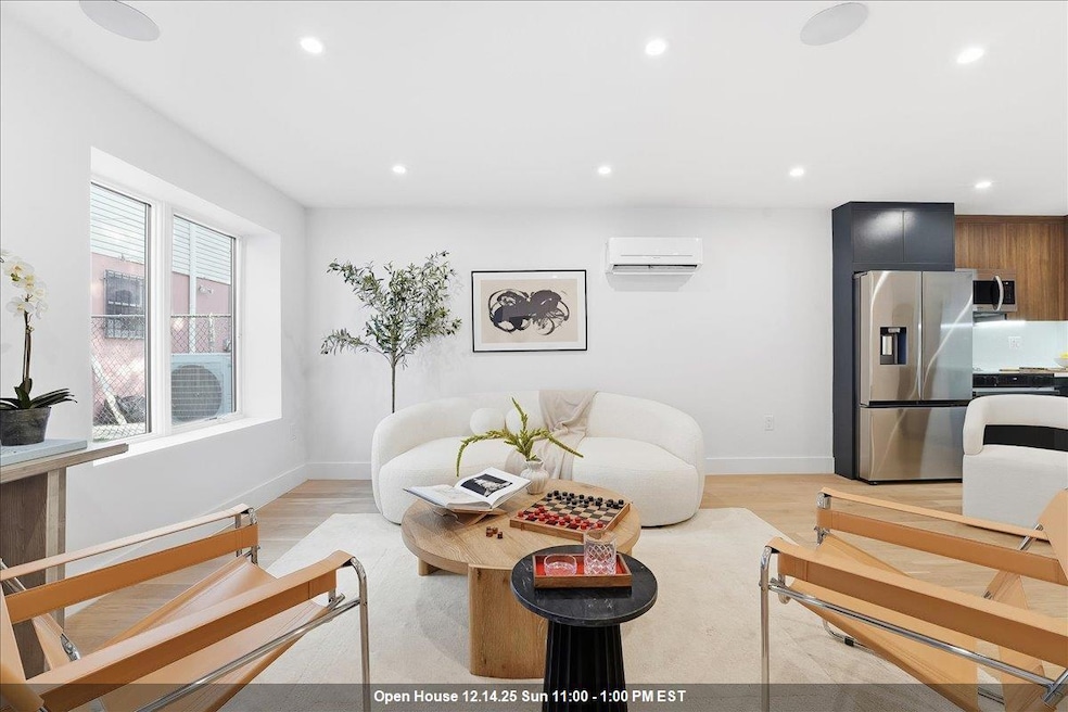 105 Laidlaw Ave unit 4, Jersey City, NJ 07306 - photo 1