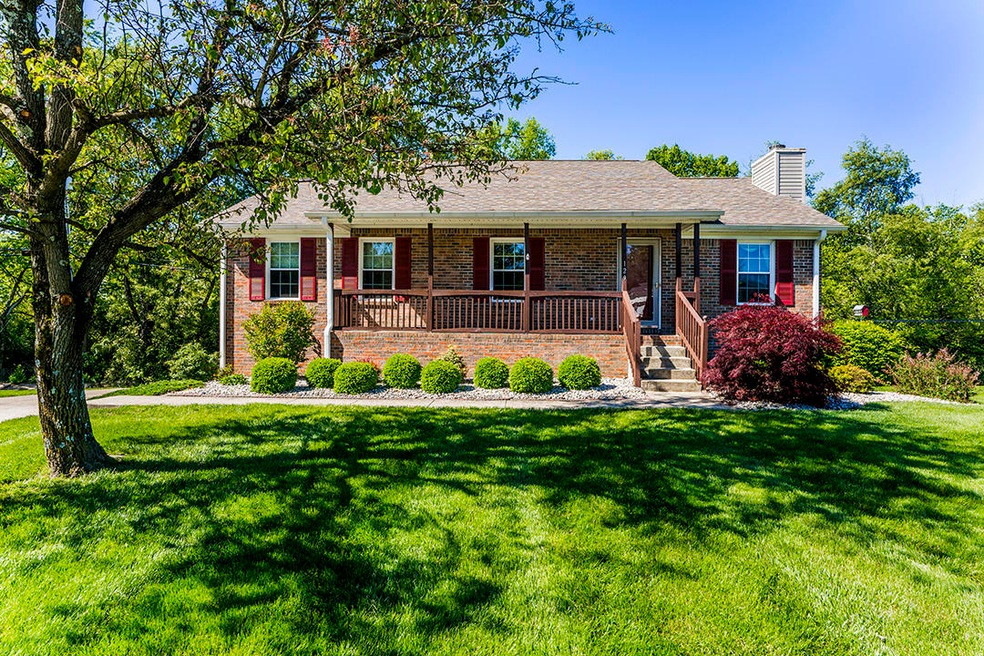 129 Walnut Ridge Ct, Nicholasville, KY 40356 - photo 1