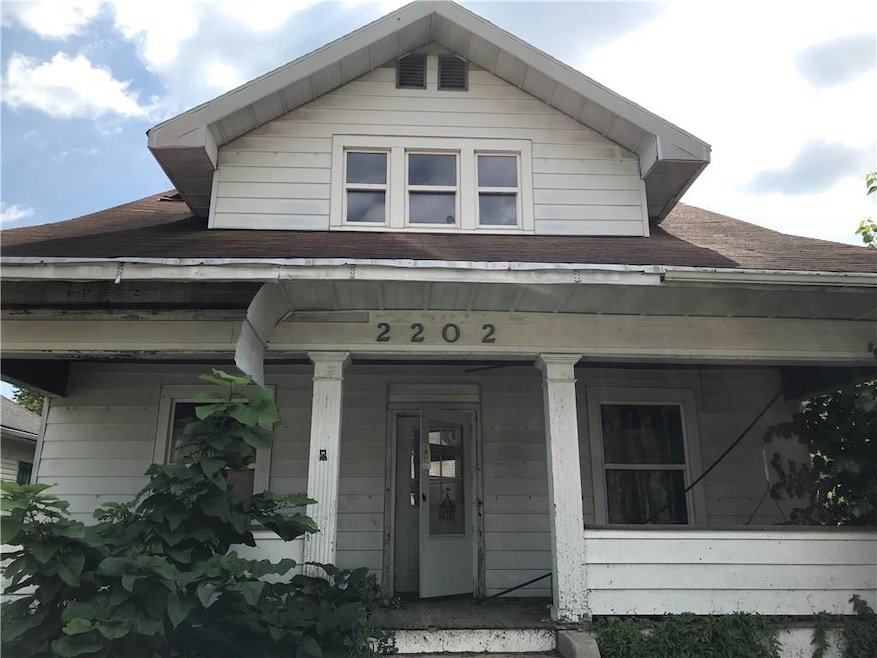 2202 Fletcher St, Anderson, IN 46016 - photo 1