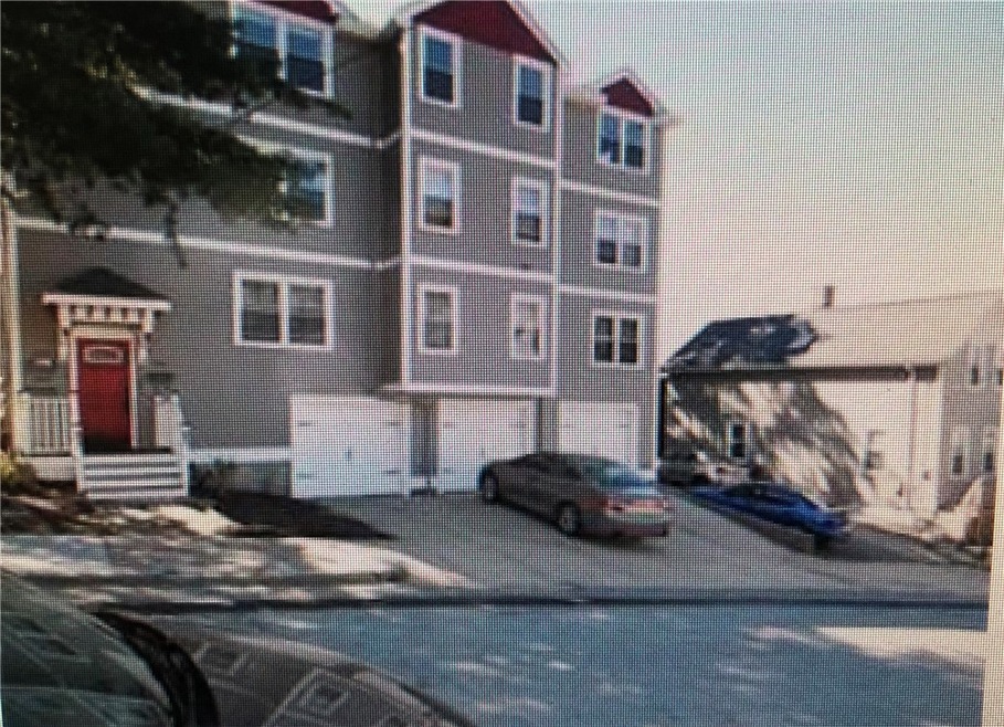 101 Grandview Ave unit 2, Providence, RI 02906 - photo 1