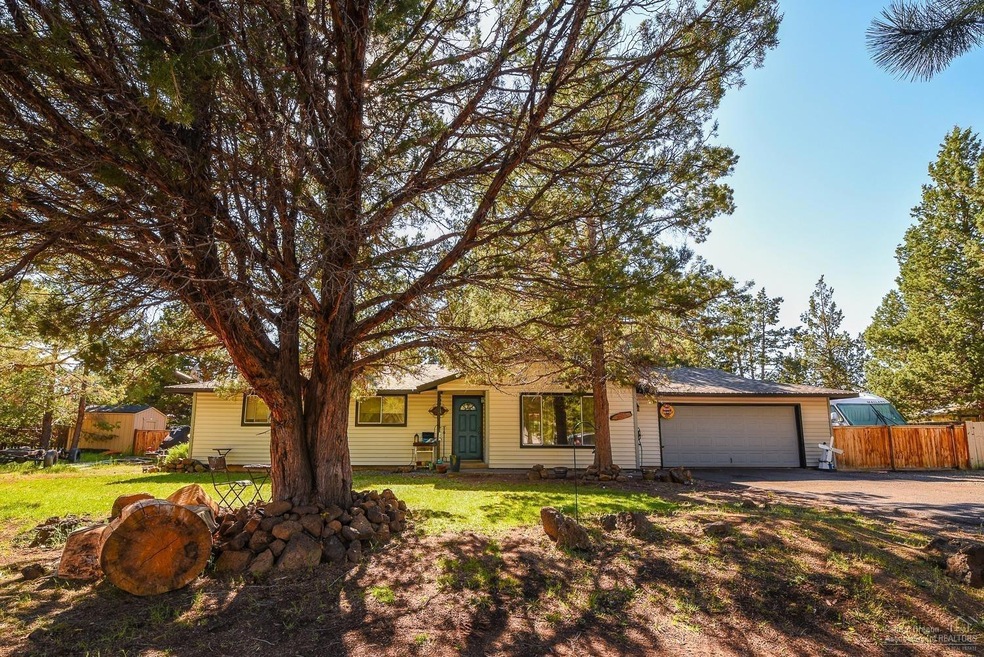 61573 Admiral Way, Bend, OR 97702 - photo 1