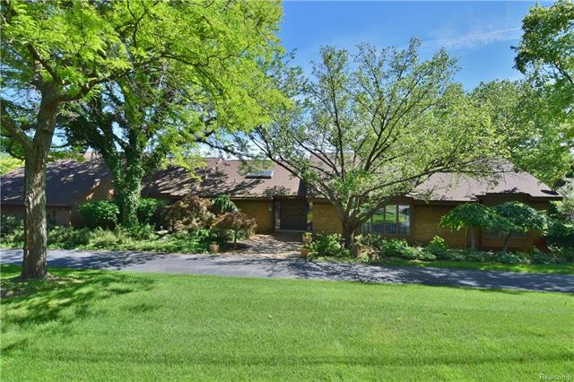 2282 Shore Hill Drive