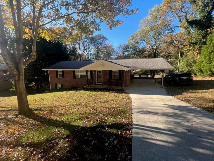 2332 Stephens Cir, Gainesville, GA 30506 - photo 1