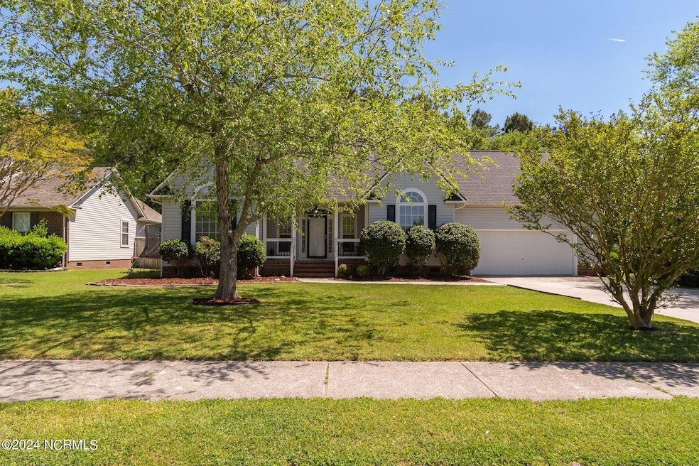 321 Richmond Dr, Jacksonville, NC 28540 - photo 1