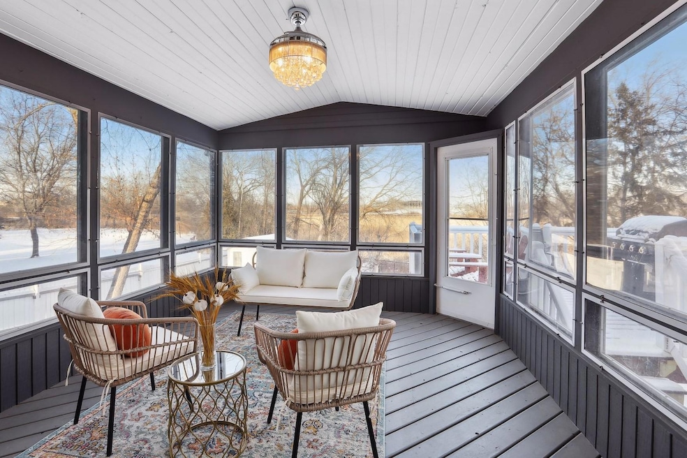 Welcome home to 14724 96th Avenue N!