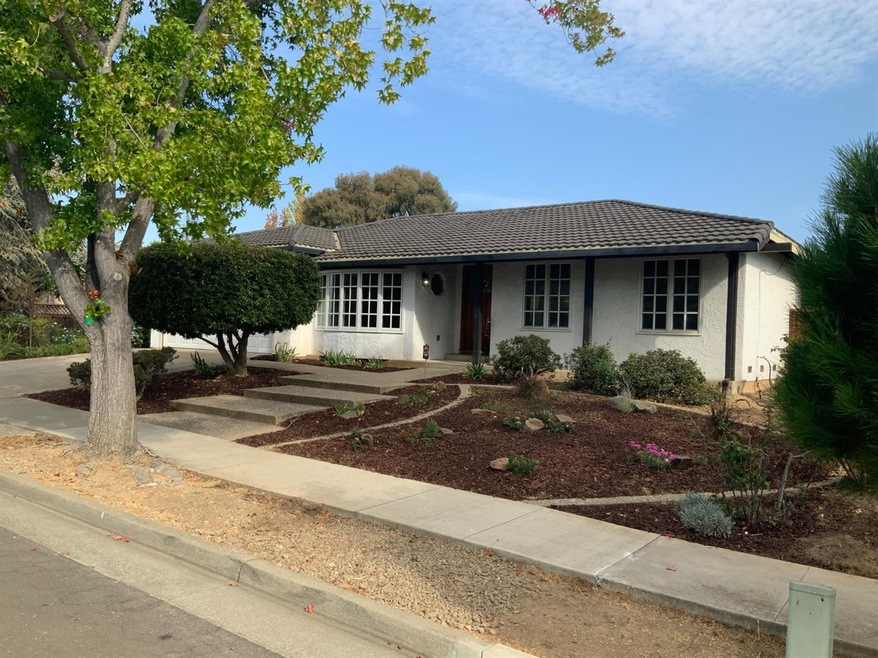 Sterling Ellison listing agent - sold for $3,000,000