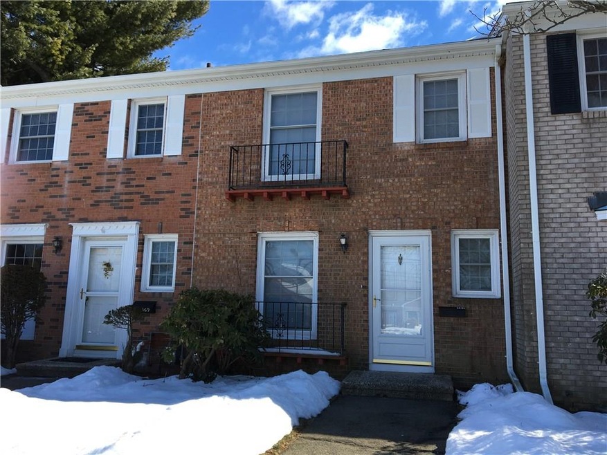 167 Penn Common unit 167, Milford, CT 06460 - photo 1