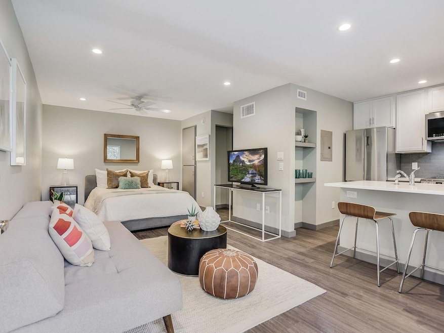 615 Upson St unit 106, Austin, TX 78703 - photo 1