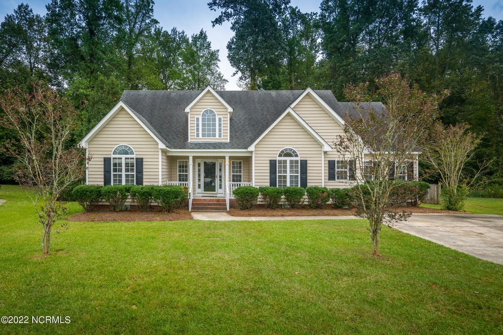 806 Edenbrook Dr, Winterville, NC 28590 - photo 1