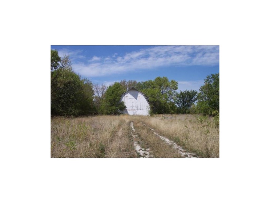 LARGE OLDER BARN