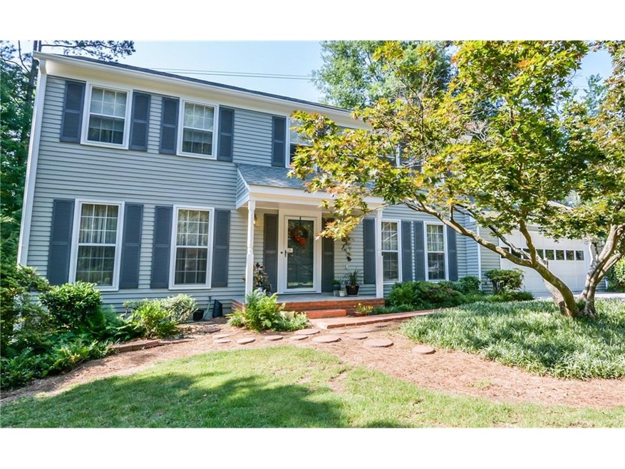 Traditional home in Willow Ridge subdivision.