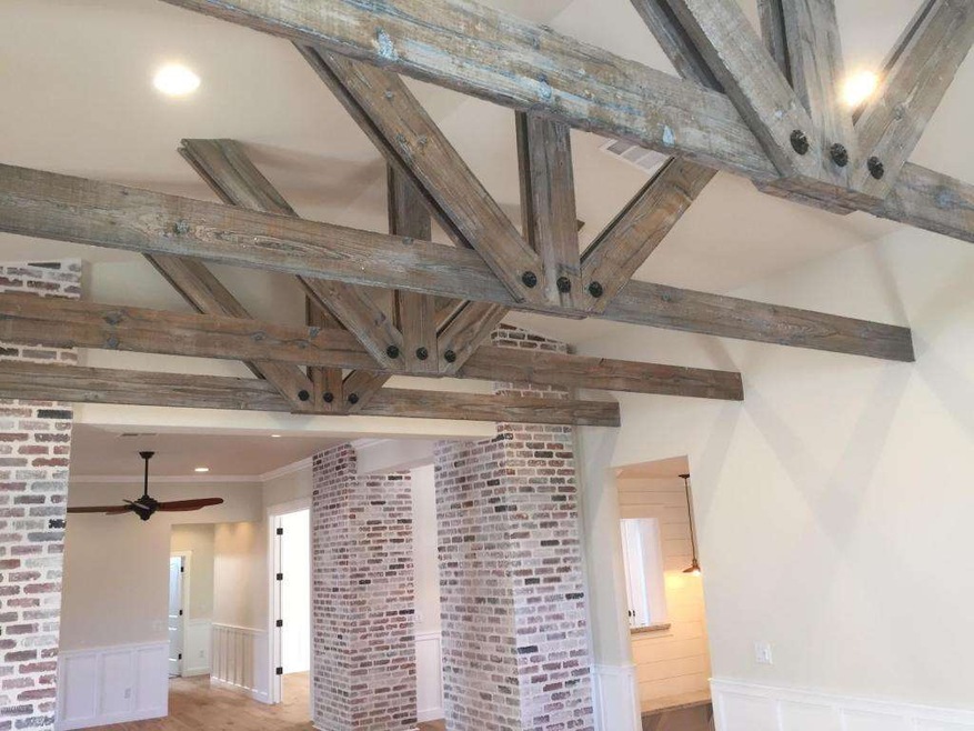Exposed Beams - Greatroom