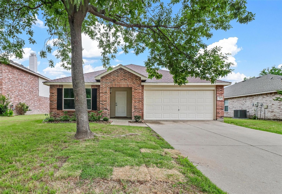 614 Pickwick Ln, Wylie, TX 75098 - photo 1