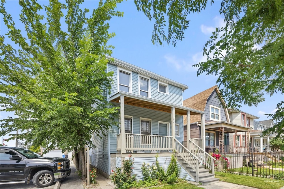 3616 N Kedzie Ave unit 1, Chicago, IL 60618 - photo 1