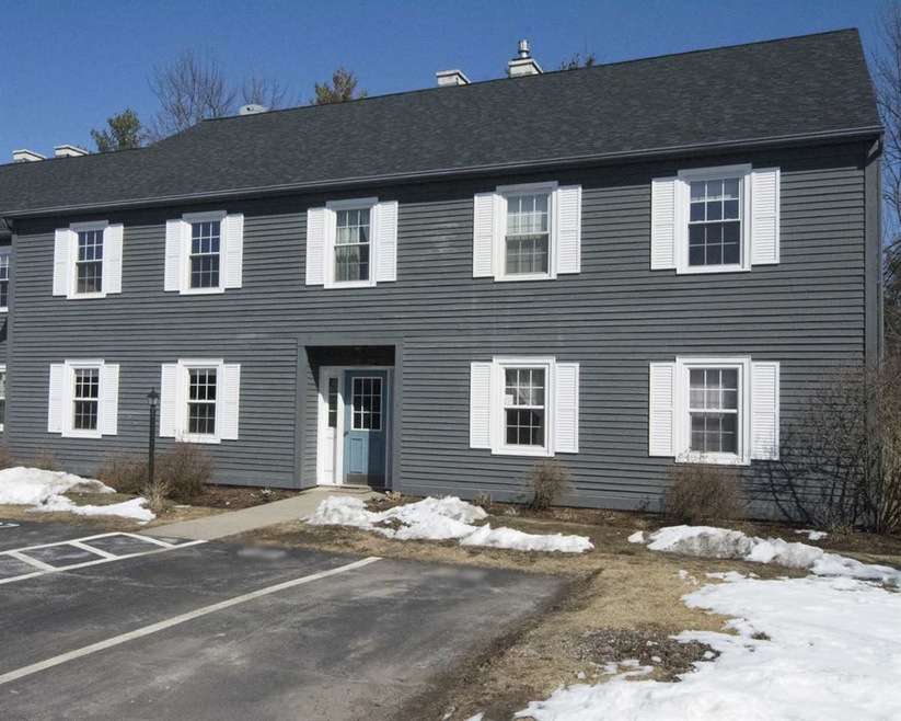 81 Twin Oaks Terrace, South Burlington, VT 05403 - photo 1