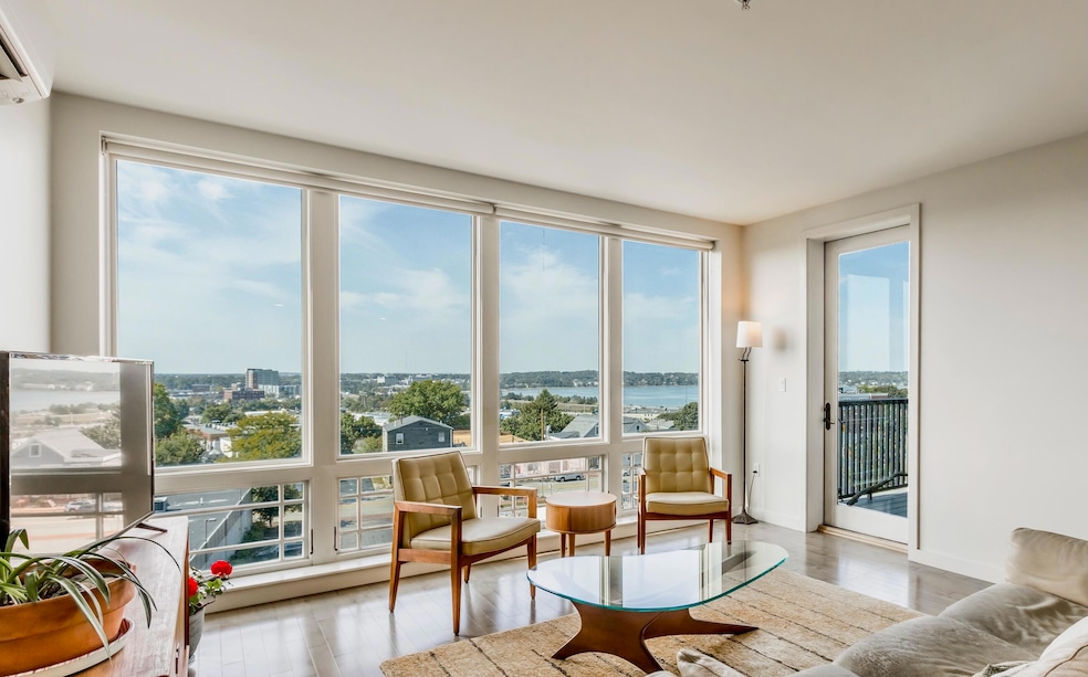 156 Sheridan Street 2A