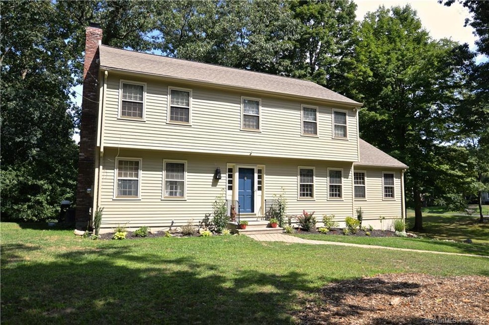 Welcome to 8 Butternut Lane, Nichols, Trumbull CT