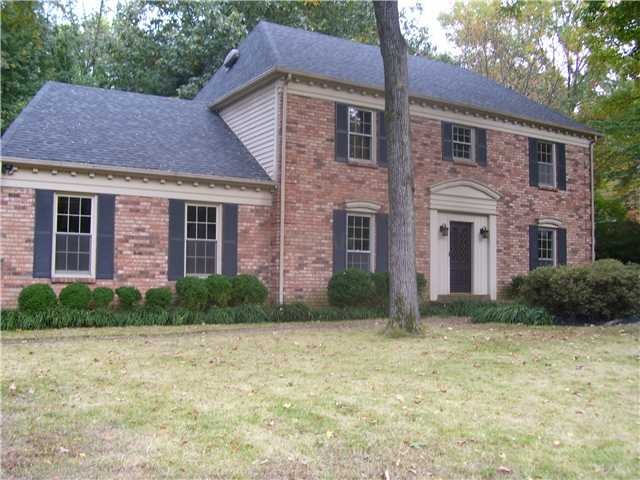 Beautiful 4 BR, 2.5 bath Brick w. maintenance free