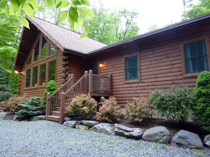 ElginExterior2