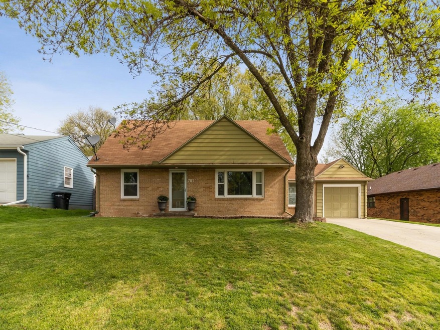 02_701Valhigh_2002_BrokerageWebsite_1600