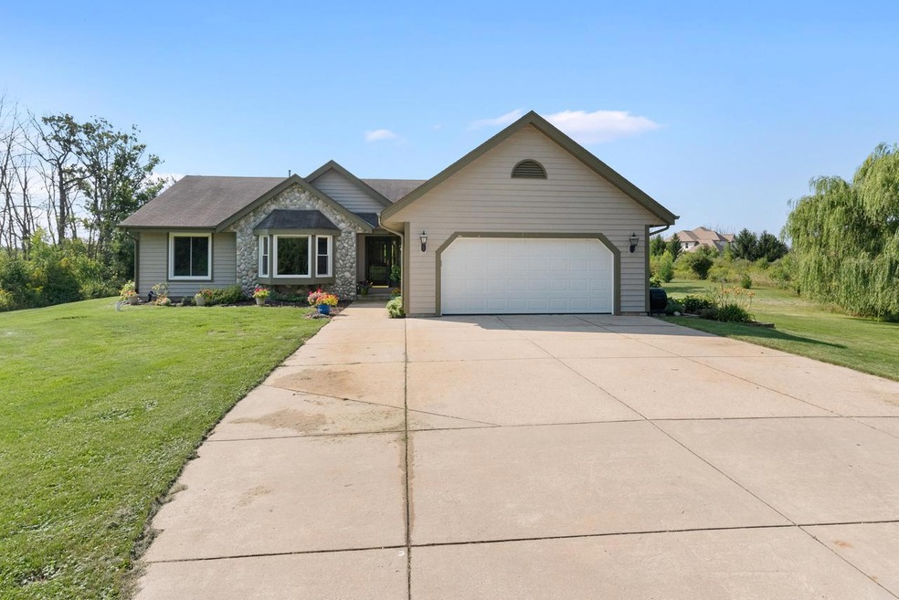 2503 Hillcrest Dr-11