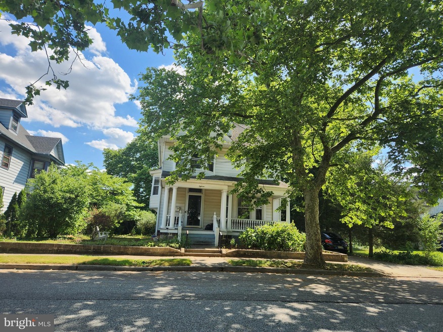 18 East Ave, Swedesboro, NJ 08085 - photo 1
