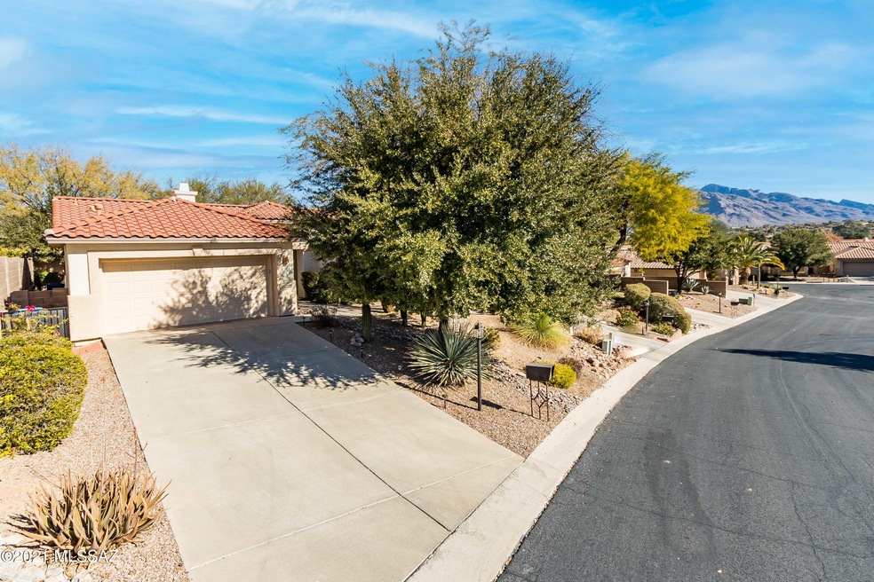 2480 W Tom Watson Dr-2