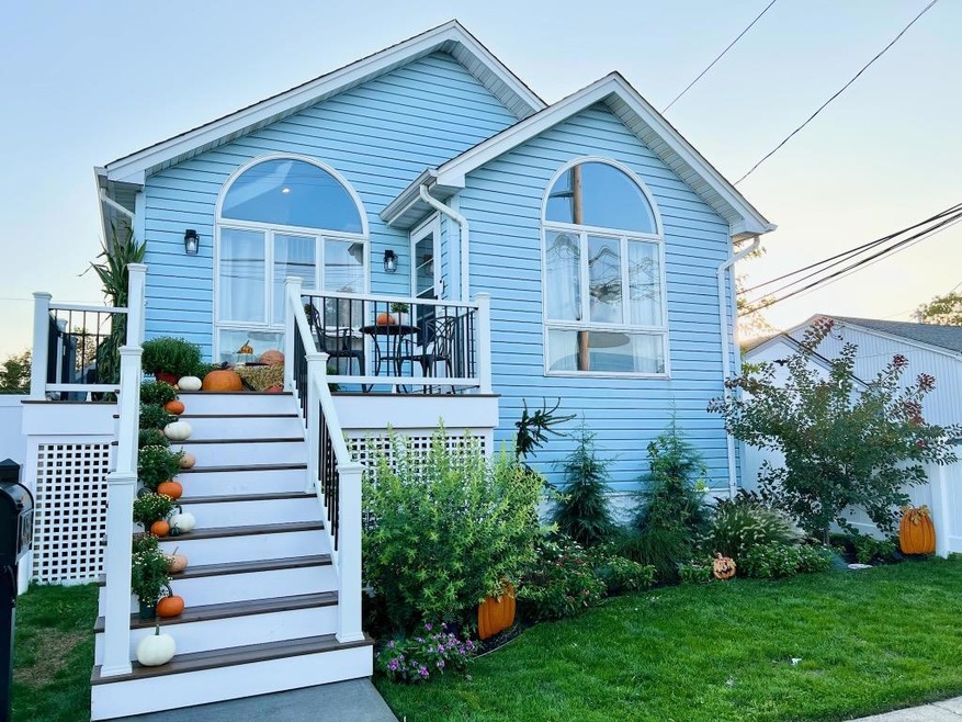 1036 Traymore Blvd, Island Park, NY 11558 - photo 1