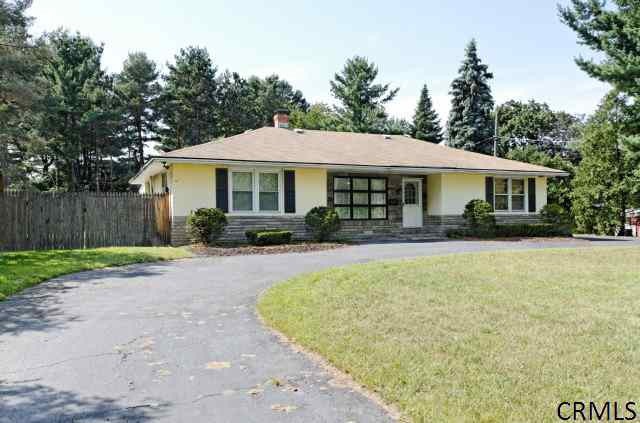 1 Oathout Ln, Latham, NY 12110 - photo 1