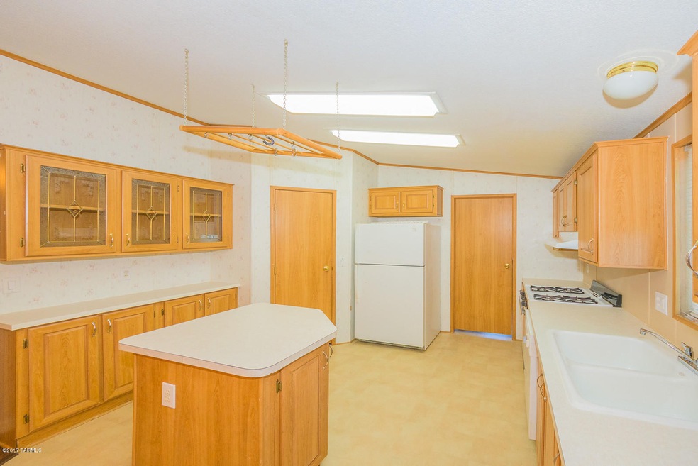 2828 kitchen