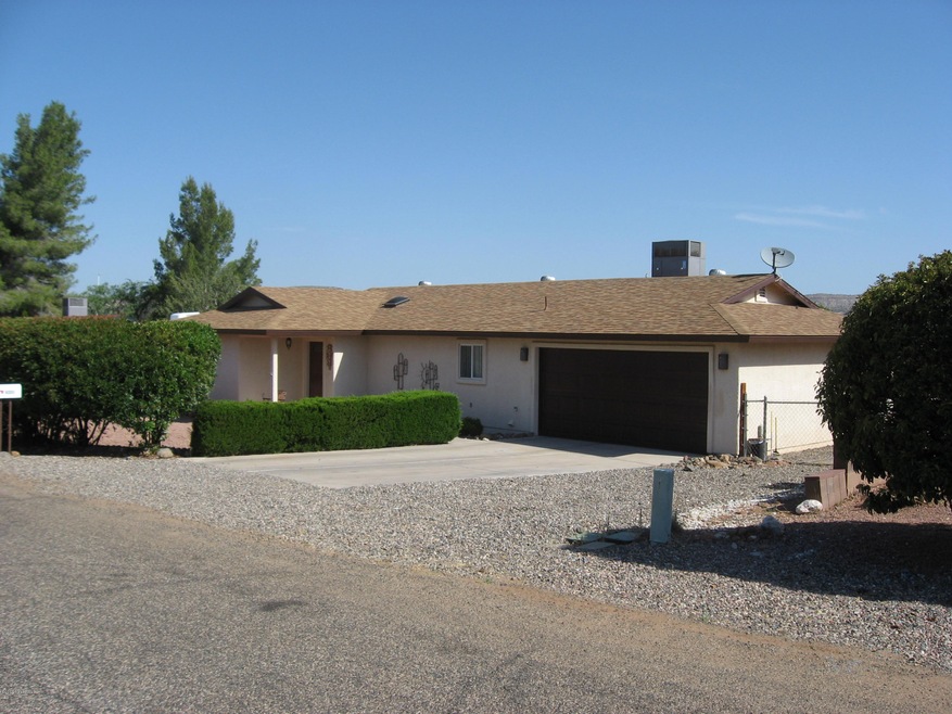 4390 E Valley View Front