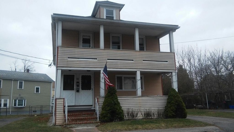 43 Avon St unit 1, Taunton, MA 02780 - photo 1