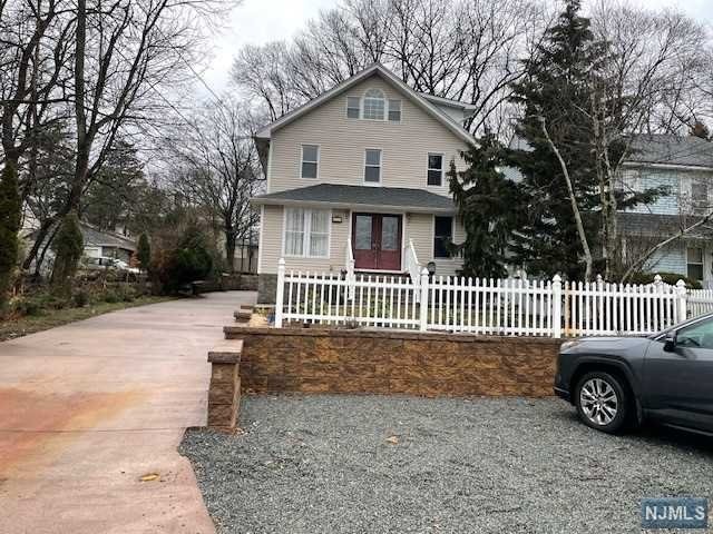 395 Lehigh St unit 2, Wyckoff, NJ 07481 - photo 1