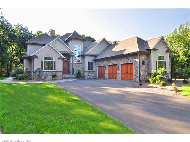 560 Winding Ridge, Southington, CT 06489 - photo 1