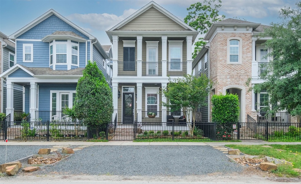 408 W 27th St, Houston, TX 77008 - photo 1