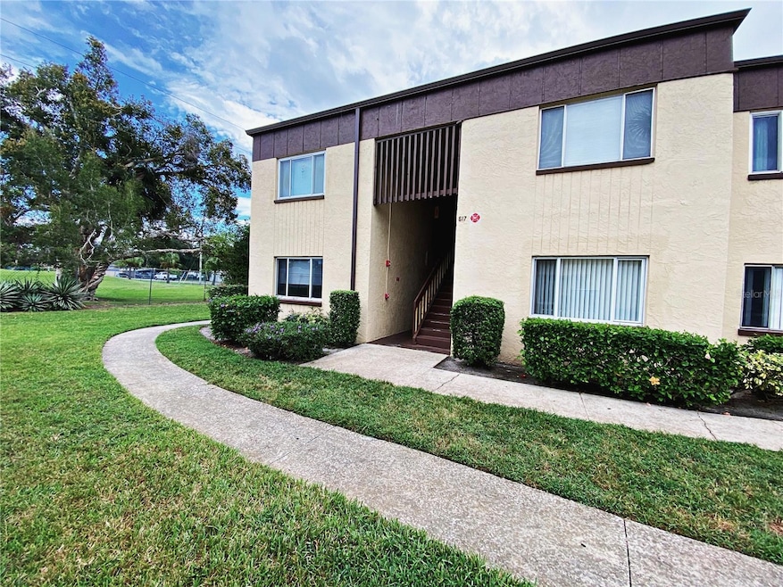 For Rent $1,350/month • Co-Listing Agent