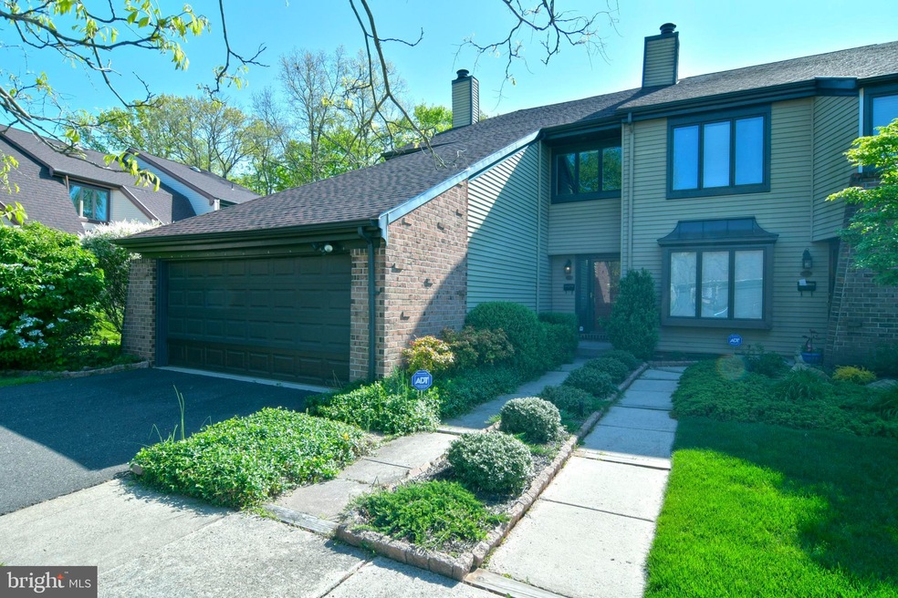 10 Headley Dr, Newtown, PA 18940 - photo 1