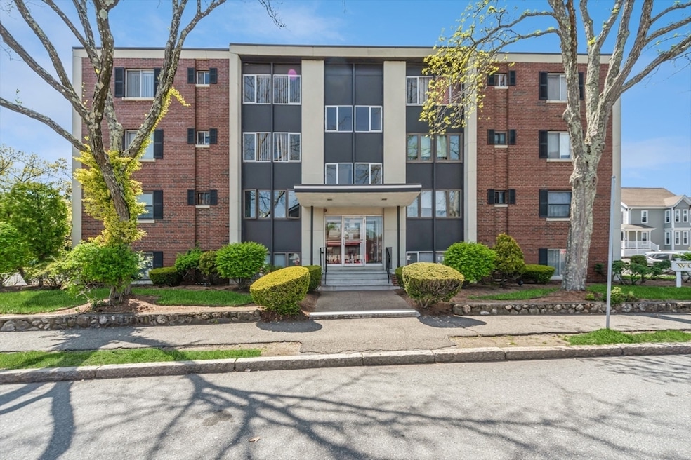 50 Tuttle St unit 15, Wakefield, MA 01880 - photo 1