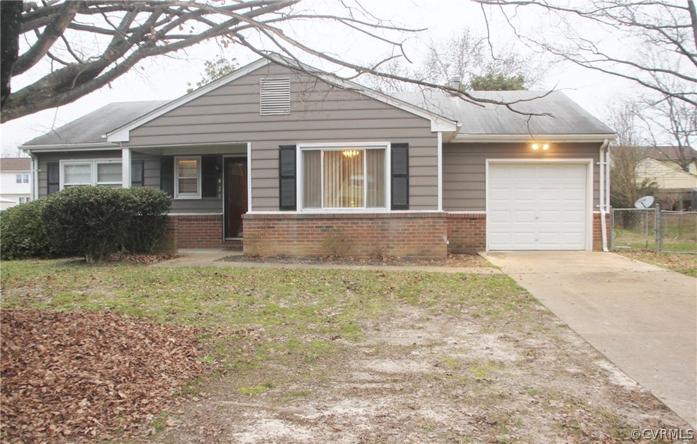 629 Bradford Ln, Petersburg, VA 23805 - photo 1