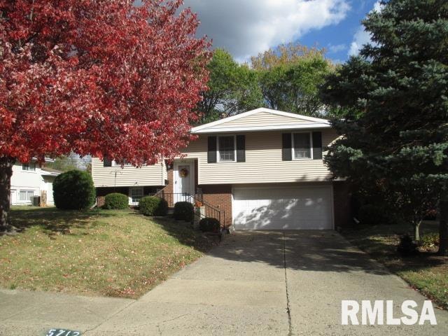 5712 N Keenland Ave, Peoria, IL 61614 - photo 1