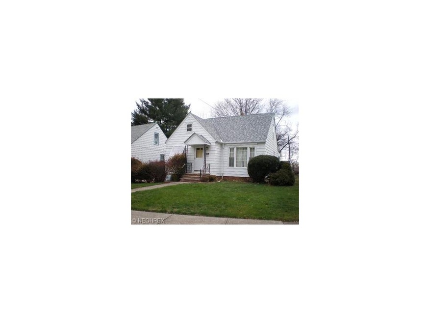 24431 Elsmere Dr, Euclid, OH 44117 - photo 1