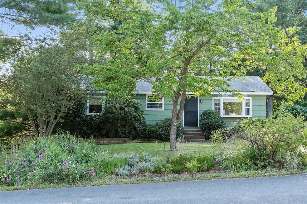 57 Tenby Dr, Nashua, NH 03062 - photo 1