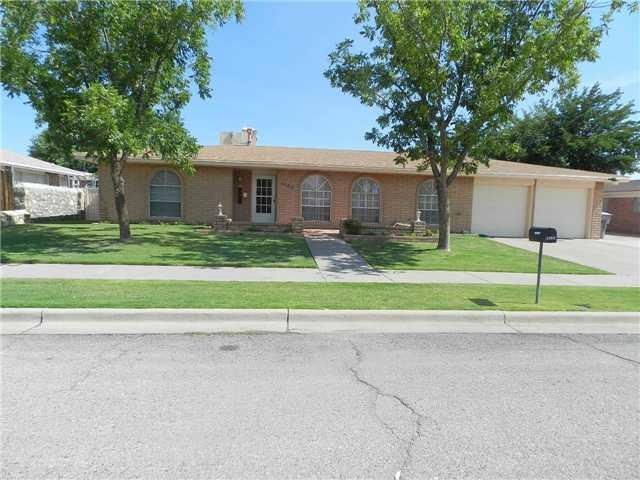 1909 Octubre Dr, El Paso, TX 79935 - photo 1