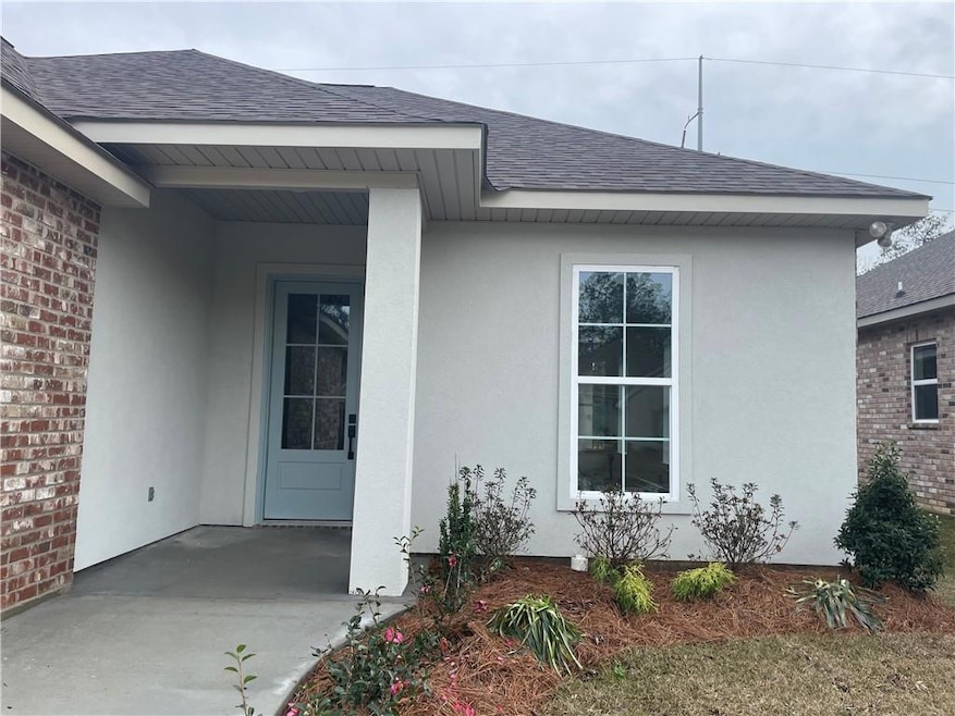 Under Contract $330,000