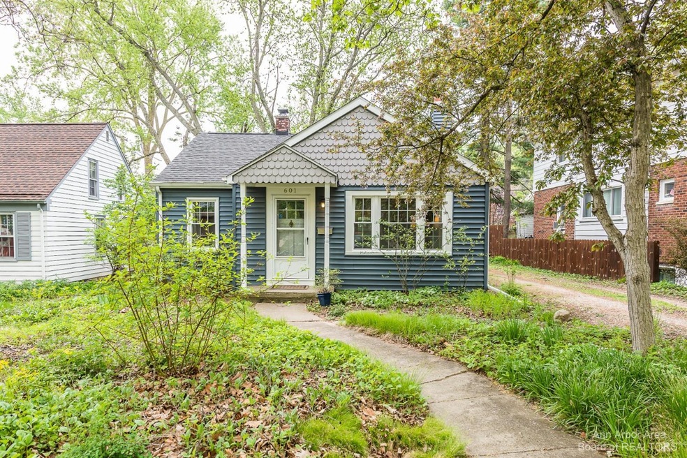 Bungalow with new front porch & siding