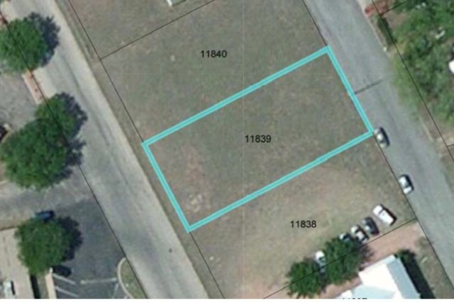 109 E Grothe St unit 3, Fredericksburg, TX 78624 - photo 1