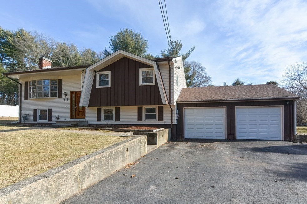 218 Blackstone St, Bellingham, MA 02019 - photo 1