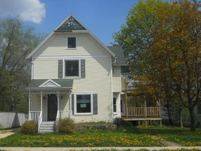 409 Church St, Clinton, WI 53525 - photo 1